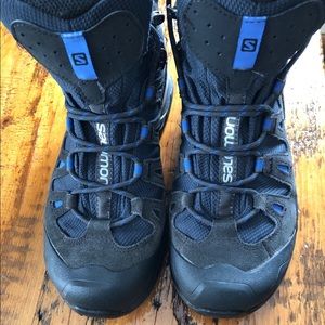 Salomon hiking boots women’s size 6